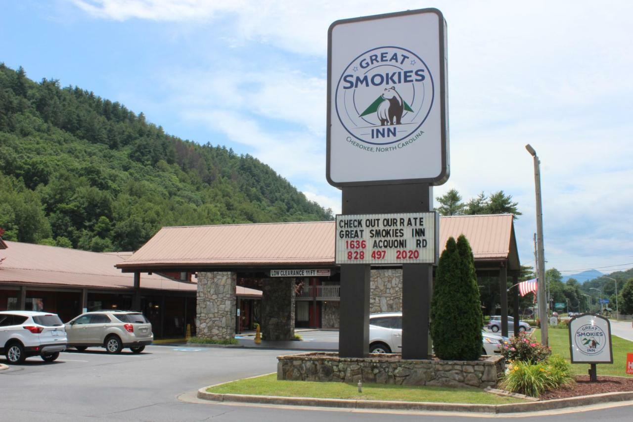 Great Smokies Inn - Cherokee Exteriör bild